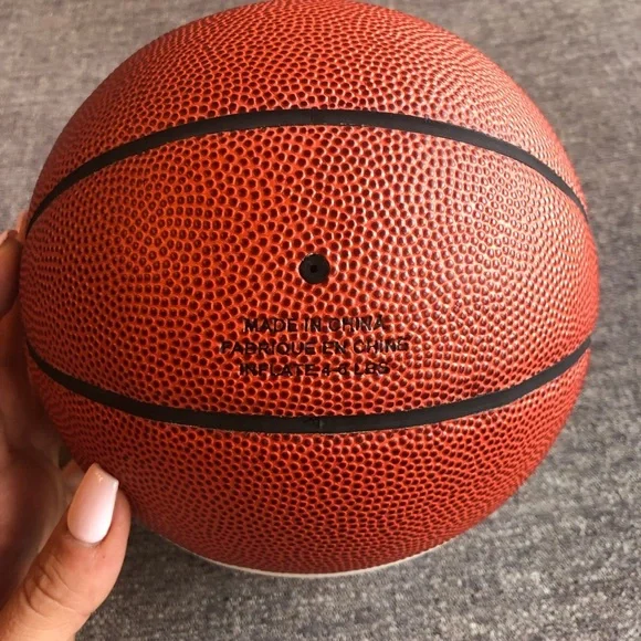 NBA Toronto Raptors “One Team” Mini Basketball - Picture 5 of 8